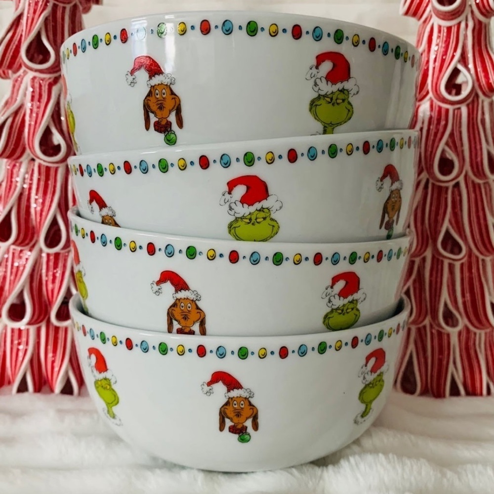 Dr. Seuss - The Grinch With Max Christmas Cereal/Soup/Salad Bowls Set Of 4